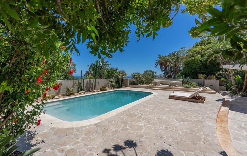 5 Bedroom Property for Sale in Camps Bay Western Cape